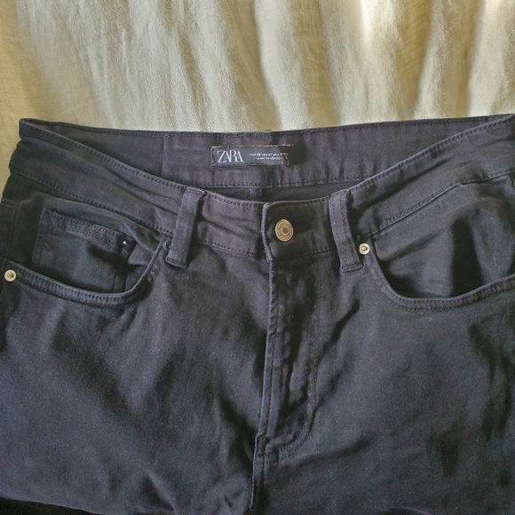 ZARA | High Rise Skinny Distressed Black Denim Jeans (Size 31) - Picture 2 of 9